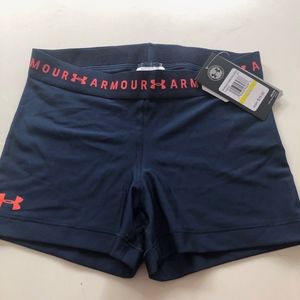 Under Armour shorts size Medium